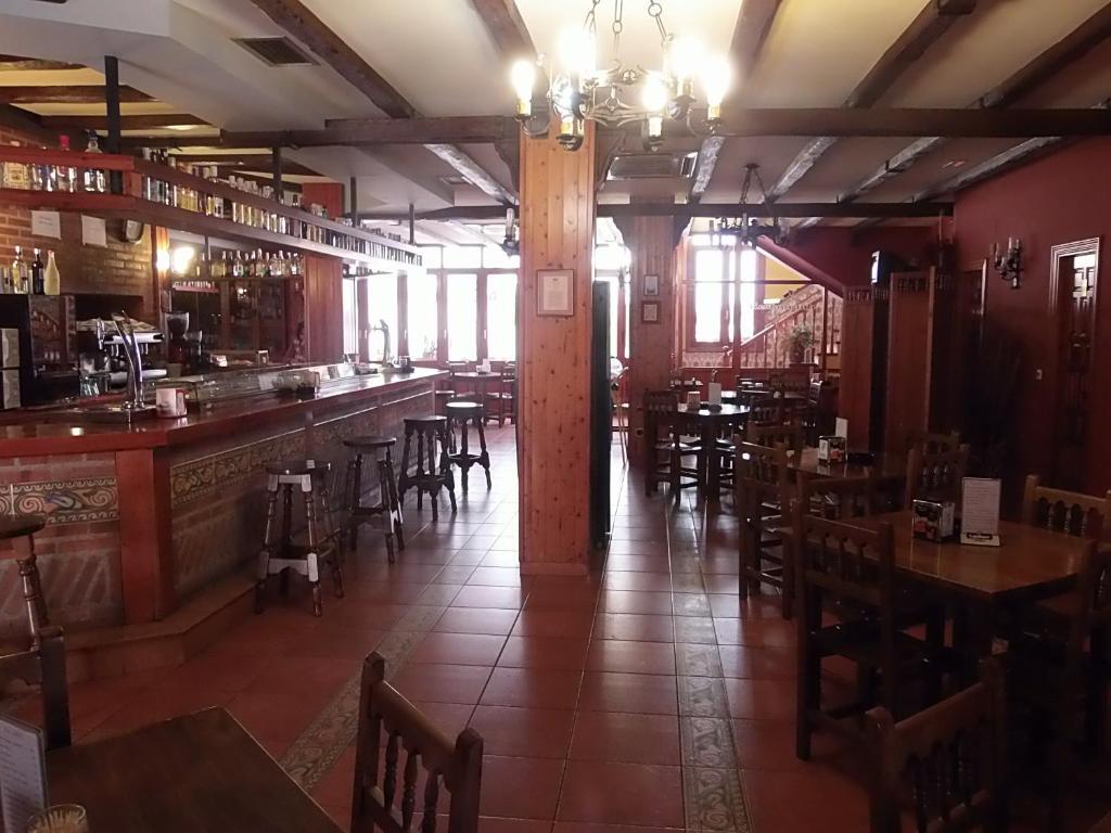 Hostal-Restaurante San Antolin Tordesillas Exterior foto